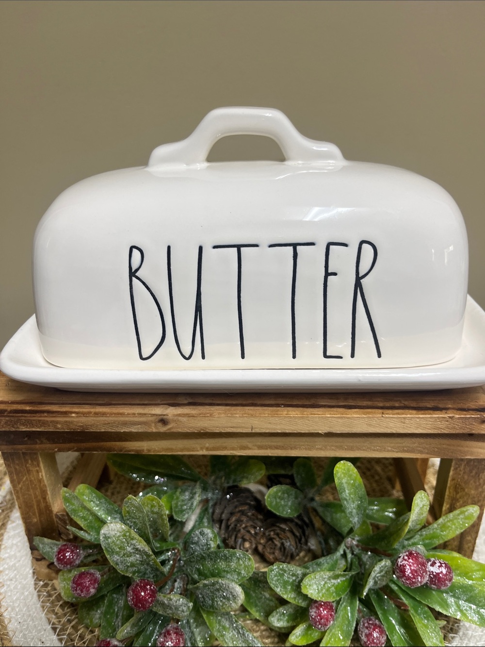 Rae Dunn Butter Dish/Tray in good condition